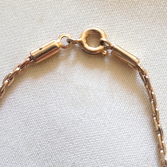 VINTAGE GOLD TONE 16" CHAIN WITH 925 FAUX PEARL PENDANT. - Picture 5 of 8